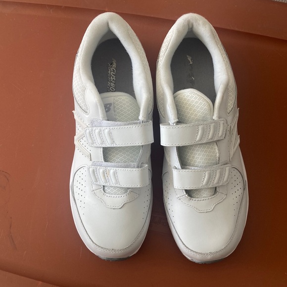 Newer New Balance Leather all white walking shoes *Repaired* Sz 11 - Picture 1 of 11
